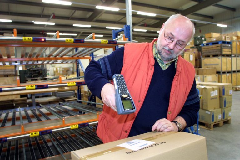 RFID et IoT : suivre chaque colis en temps réel